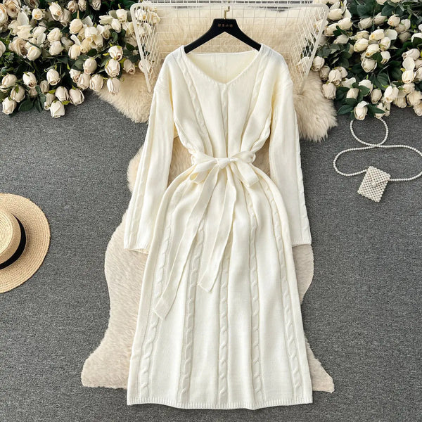Elegant Women's Knitted Dress